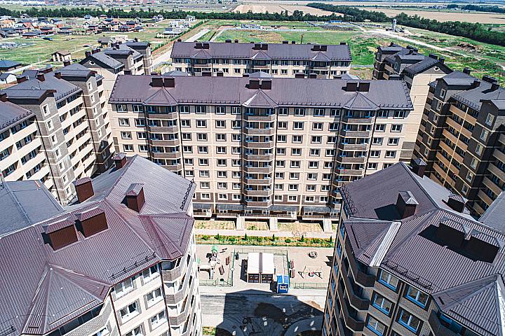 Продам однокомнатную новостройку в "Лучший" жилом комплексе мкр им Петра Метальн