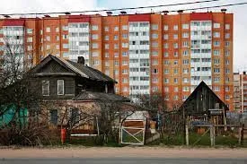 Более 100 млрд рублей направлено на ускоренное расселение аварийного жилья