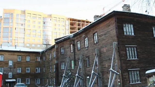 Минстрой РФ предлагает продлить программу расселения аварийного жилья на 3-4 года