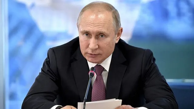 Путин призвал "зачистить СНИПы и хрипы" для наведения порядка в стройотрасли