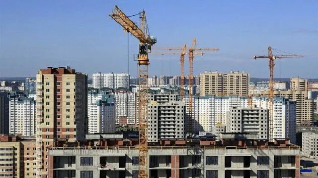 Объем инвестиционных сделок на рынке недвижимости РФ за девять месяцев снизился на 13%