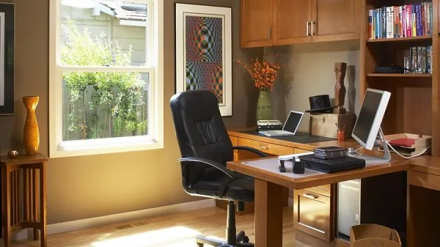 Офис на дому по уму: как выбрать идеальную квартиру для удаленной работы