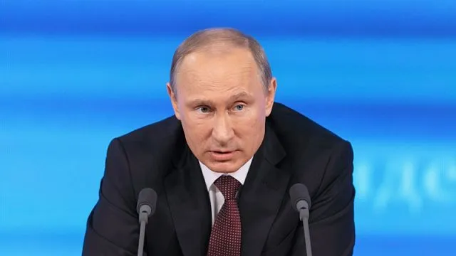 Путин назвал безобразием ситуацию с малыми застройщиками