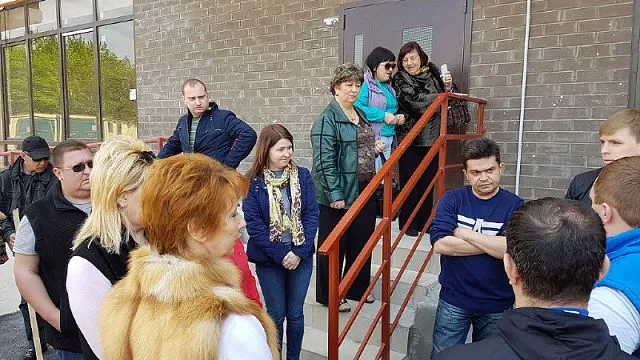 Власти Краснодара: Акция дольщиков остановила работы по достройке дома по ул. Селезнева