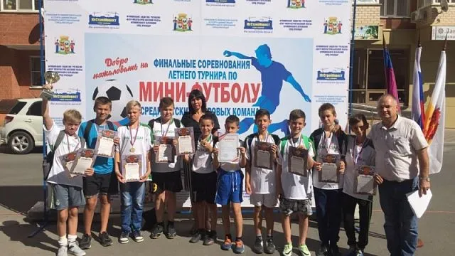 В "Панораме" состоялся финал Летнего турнира по мини-футболу среди детских команд