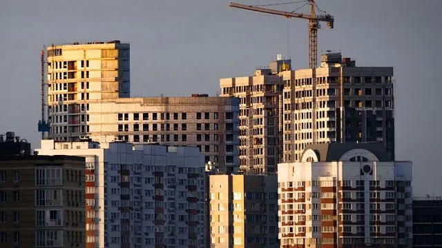 Деньги в бетон: стоит ли инвестировать в недвижимость в 2023 году