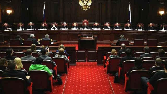 Конституционный суд РФ потребовал разделить оплату центрального и индивидуального отопления