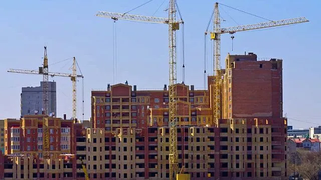 Строительство жилья по программе реновации не приведет к сужению рынка – власти